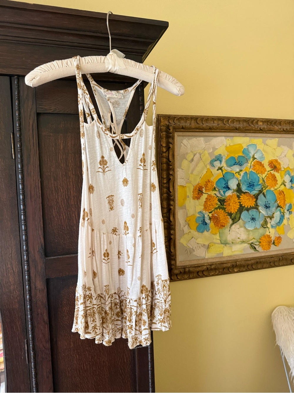 White Floral Print Tiered Top with Gold Motif - Picture 1 of 6